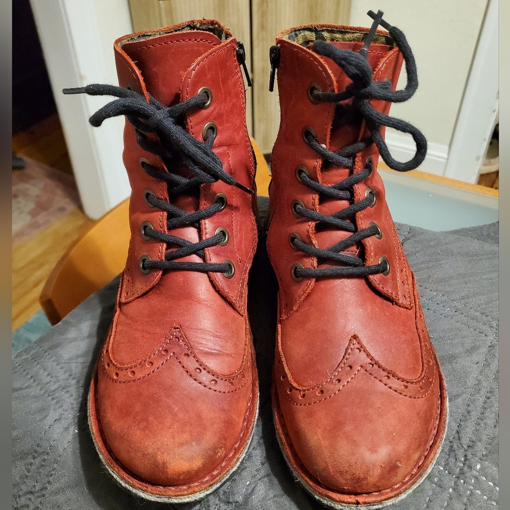 FLY London, Red Sarl Brogue Ankle Boot, sz 40